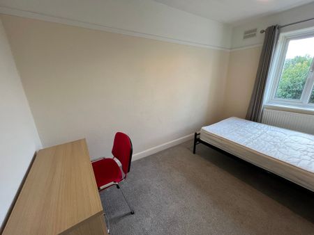 Garfield Terrace, Leeman Road - P10375 - Photo 4