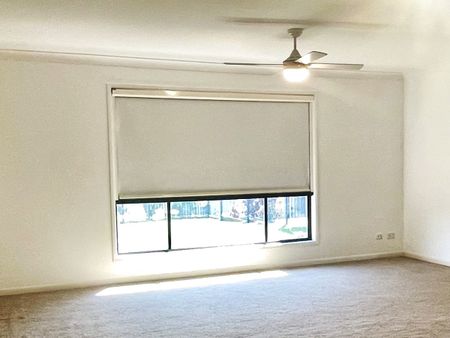 Modern Family Home with Stunning Views in a Prime Location - Photo 2