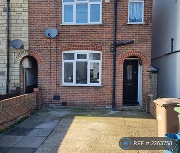 2 bedroom end of terrace house to rent - Photo 6