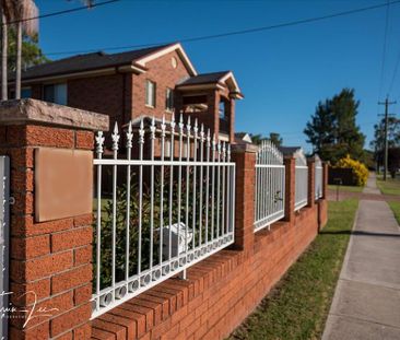 Doonside - Photo 2