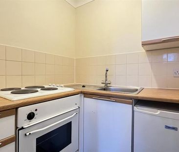 Studio to rent - Photo 4