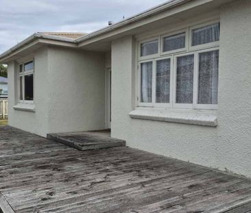 3-Bedroom Property with Large Section, and Outdoor Living Area - Photo 5