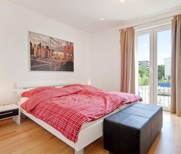 Bright, furnished 2-room apartment in good area for rent - Photo 2