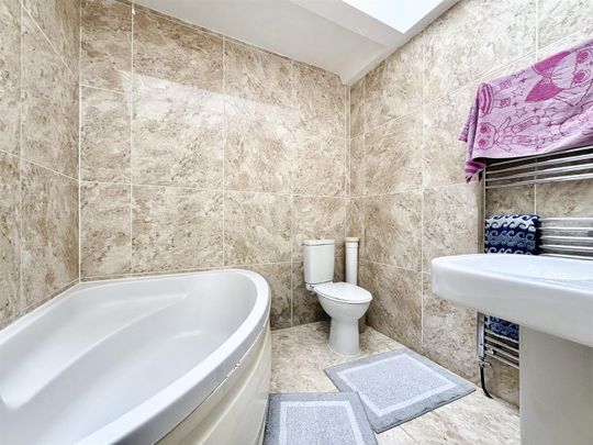 Sutherland Avenue, Bexhill-On-Sea, TN39 3QR - Photo 1