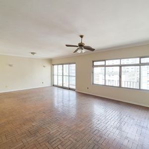 Apartamento para alugar com 187m², 3 quartos e 1 vaga - Foto 2