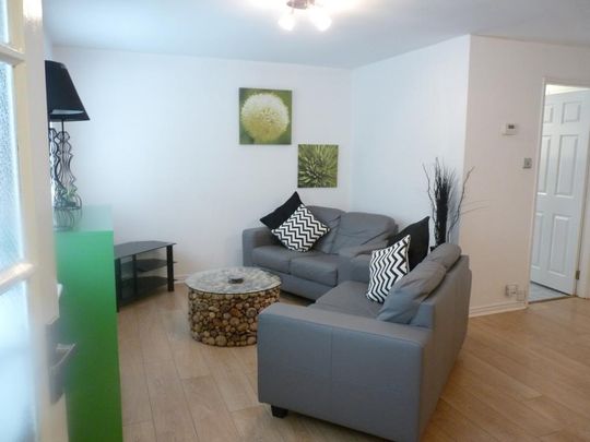 2 bedroom link detached house to rent - Photo 1