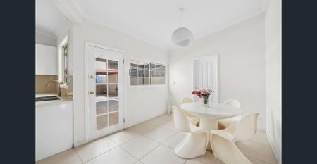 A Croydon Classic Reinvented For Modern Living - Photo 2