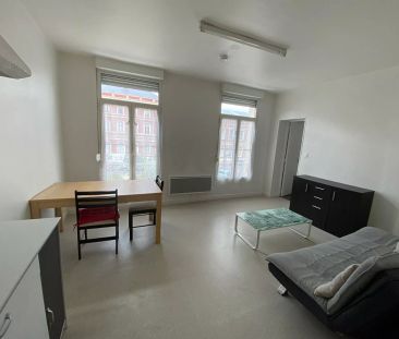 A LOUER APPARTEMENT T2 35m2 en CENTRE VILLE DE SAINT QUENTIN 02100 - Photo 2