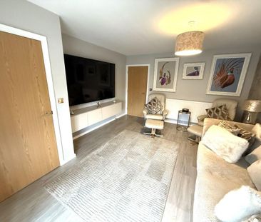 3 bedroom semi-detached house to rent - Photo 3