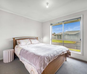 Well Located Unit with Everyday Convenience - Photo 3