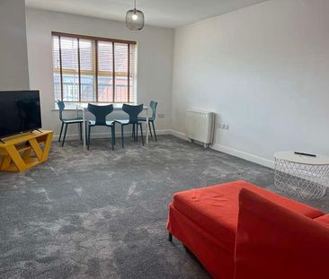 Bed // Student Flat // Aug, LN5 - Photo 4