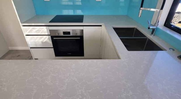 Family home Otara - Photo 1