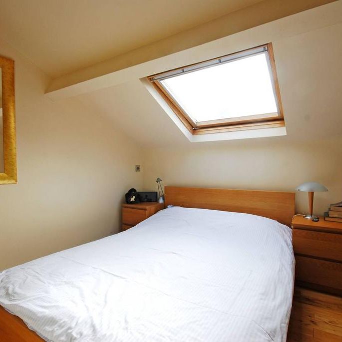 1 bedroom mews to rent - Photo 1