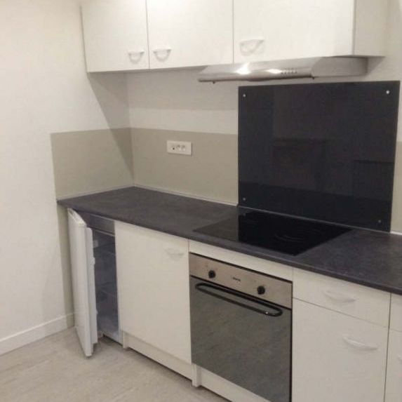 Location Appartement 1 pièce 24m² BESANCON 25000 - Photo 1