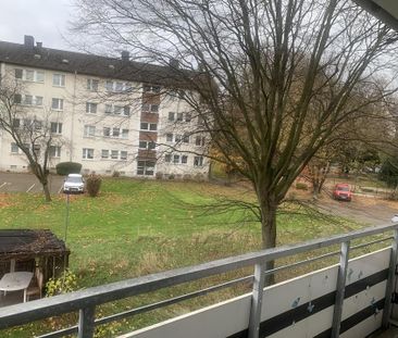 Schöne, ruhige und sonnigige 3 ZKDB Wohnung - Photo 3