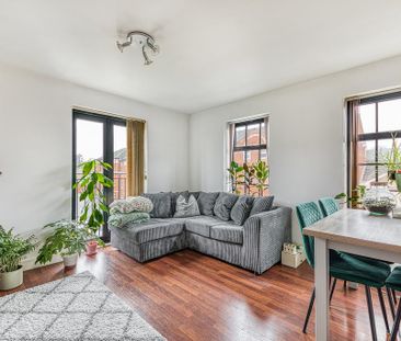 2 bedroom apartment to rent - Photo 2