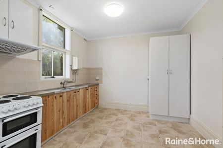 2/28 Addison St, Goulburn, NSW 2580 - Photo 5