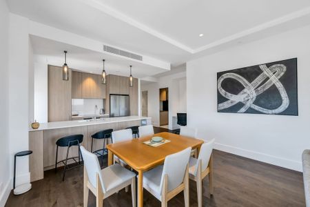 Luxury and Convenience - Fully Furnished Two Bedroom Apartment - Photo 4