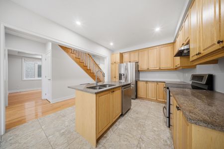 For Lease - 292 Poetry Drive, Vaughan, Ontario - Photo 3