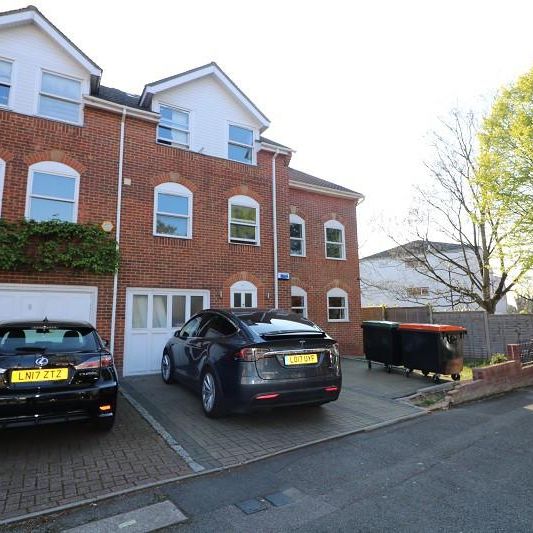 House share to rent - Photo 1