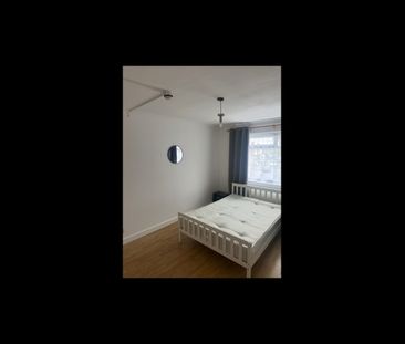 Room in a Shared House, Spring Grove Crescent, TW3 - Photo 1