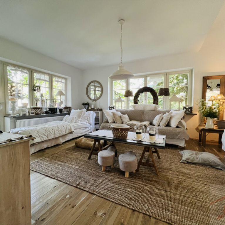 Duży dom w pobliżu Jeziora Szmaragdowego (424930) - Photo 1