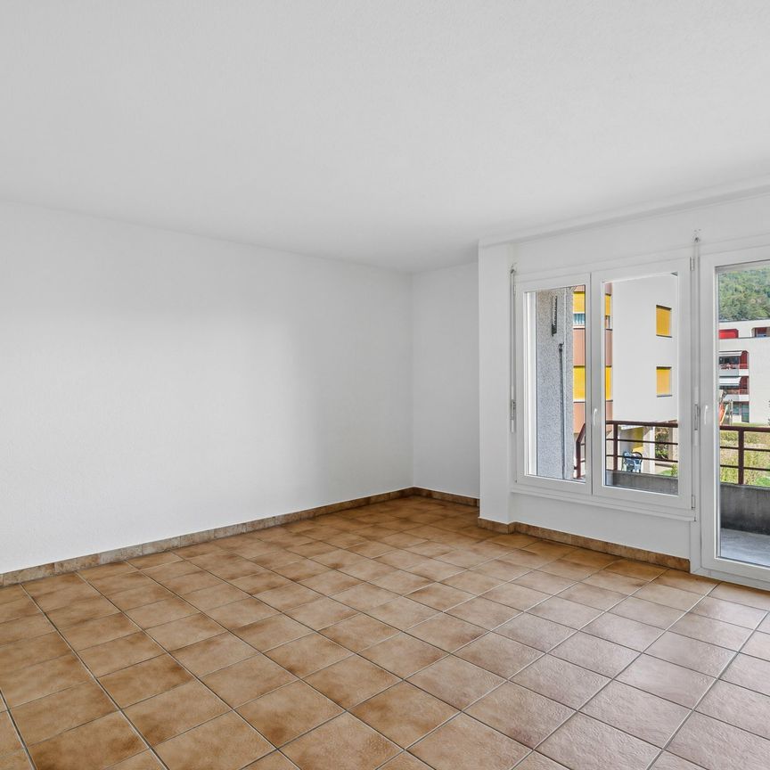 APPARTEMENT À LOUER DANS QUARTIER TRÈS ENSOLEILLÉ ET FAMILIAL - Photo 1