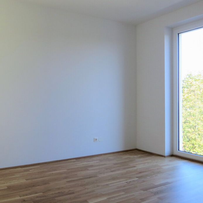 Hochwertige Neubau 2 ZI-Wohnung mit Küche, Balkon & Tiefgaragenparkplatz - Photo 1