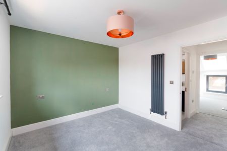 2 Bed Semi-Detached House, Court Road, BS15 - Photo 2