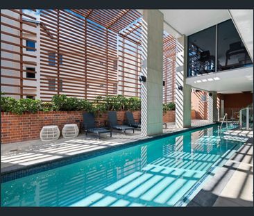 5/29 Oatland Crescent, Holland Park West, Qld 4121 - Photo 3