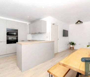 Bellcote Drive, Moldgreen, Huddersfield, HD5 - Photo 1