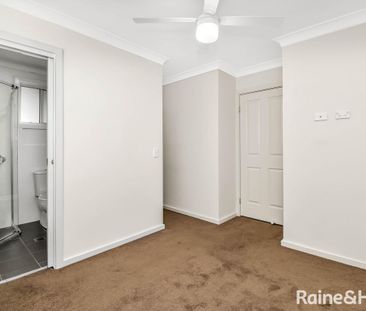 Modern Townhouse - Photo 2