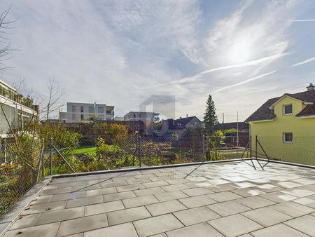 FEELING LIKE IN A SINGLE-FAMILY HOUSE WITH SUNNY TERRACE - Photo 4