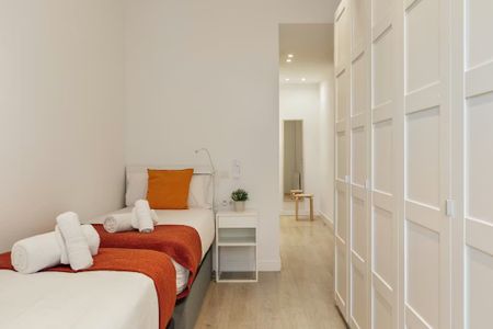 Carrer de Balmes, Barcelona, Catalonia 08007 - Foto 3