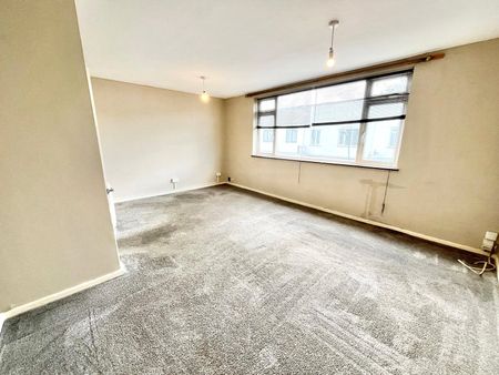 West Road, Shoeburyness, Southend-on-Sea, Essex, SS3 9DS - Photo 4