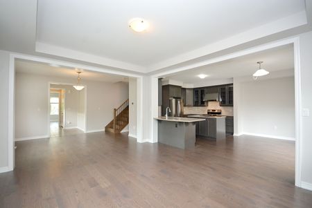 For Lease - 3182 Daisy Way, Oakville, Ontario - Photo 5