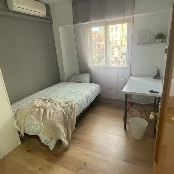 Calle Polvoranca, Getafe, Community of Madrid 28901 - Photo 1