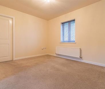 1 bedroom coach house to rent - Photo 5