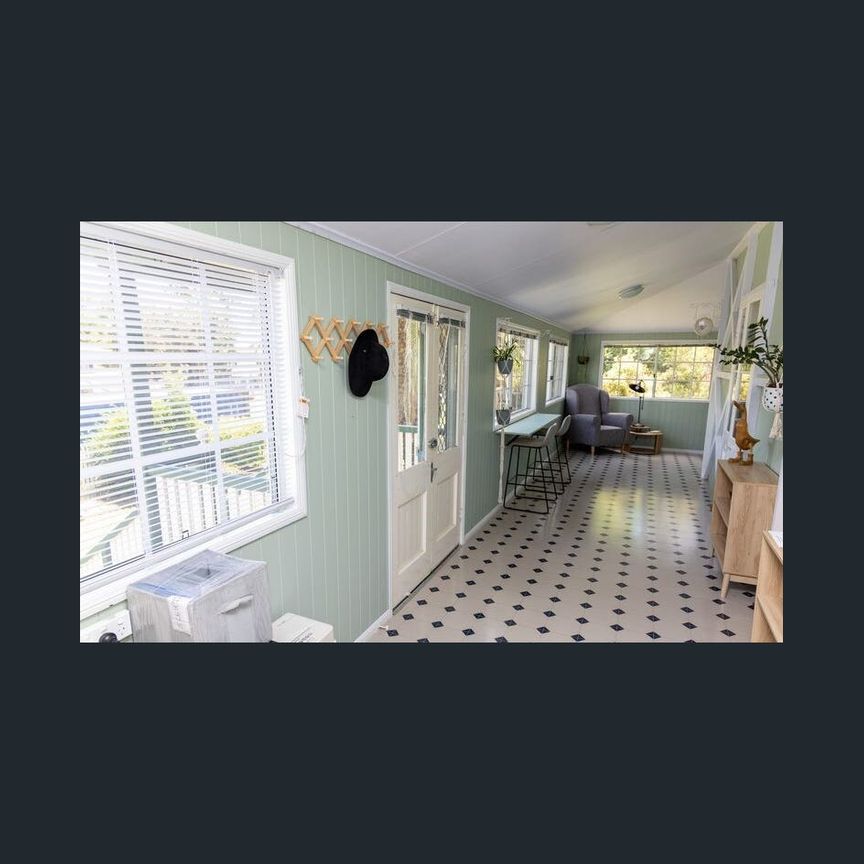 Spacious and well- maintained highest 3 bed Character home, conveniently located for access to Laidley town Centre, schools and public transport - Photo 1