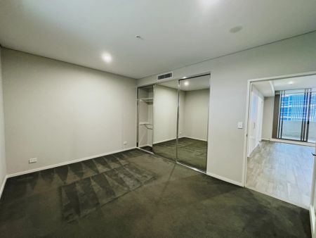 6 Sonny Leonard St, Sydney - Photo 5