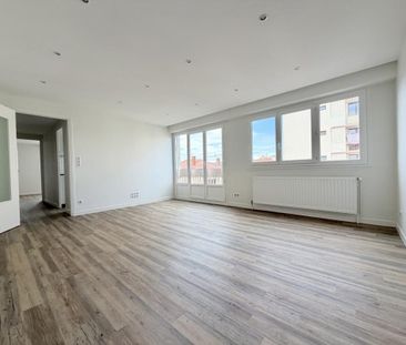 Location Appartement 3 pièces 68m² ROANNE 42300 - Photo 2