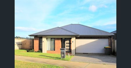 3 BEDROOM FAMILY HOME IN GREAT LOCATION - Photo 5