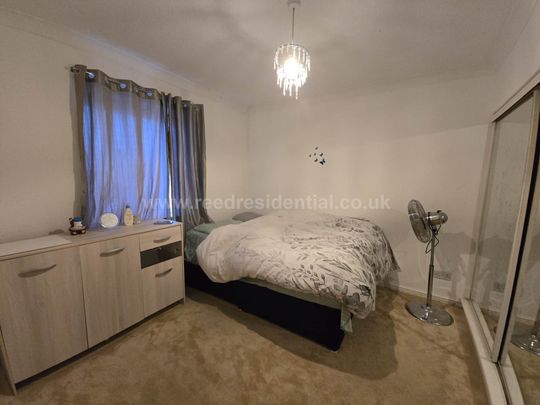 Roots Hall Drive, Southend On Sea - Photo 1