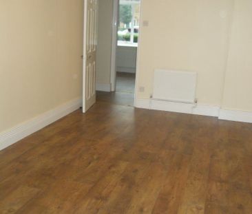1 Bed Flat, Silver Birch Close, N11 - Photo 1