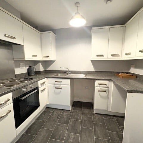 Clarendon Gardens, Bromley Cross, BL7 - Photo 1