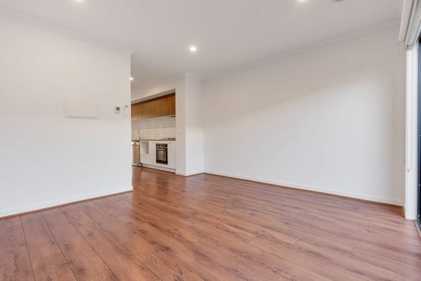 Modern Townhouse - Photo 1