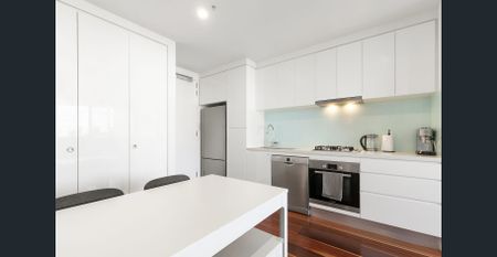 Modern Two-Bedroom Apartment with Secure Parking and Storage - Photo 4