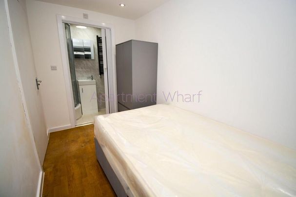 1 bedroom in a flat share to rent - Photo 1