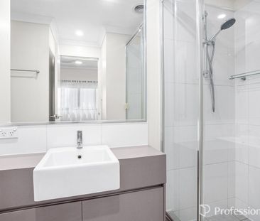 Central Apartment - Photo 6