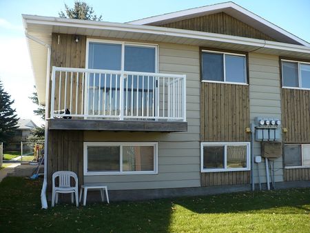 Quiet 4-Plex in Clearview Meadows - Photo 5